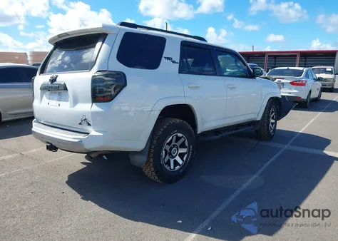 2020 Toyota 4Runner Trd Off Road Premium из США, поврежденный, VIN JTEBU5JR5L5742095